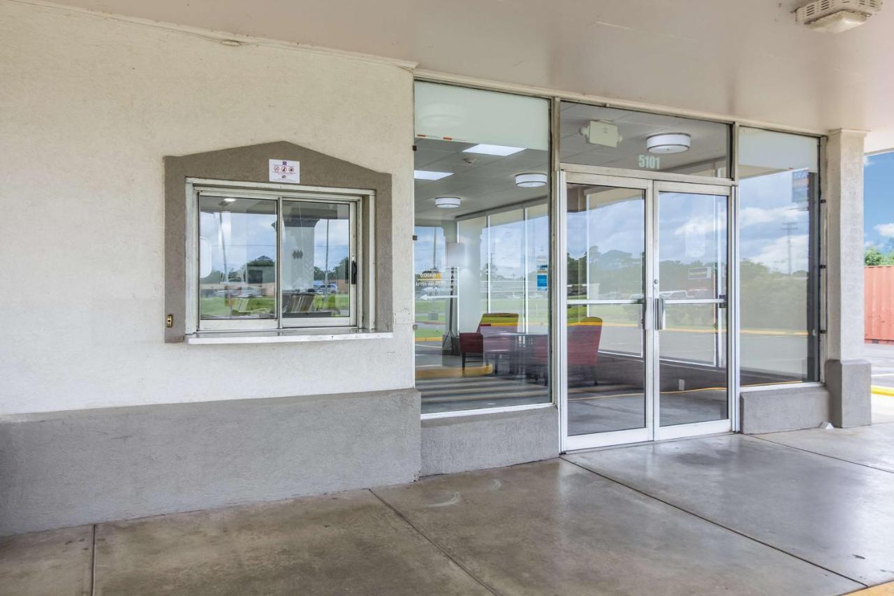 Motel 6 Groves, Tx Dış mekan fotoğraf
